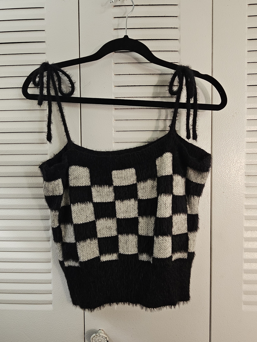 Black & Cream Checkered Tie-Shoulder Knit Cami